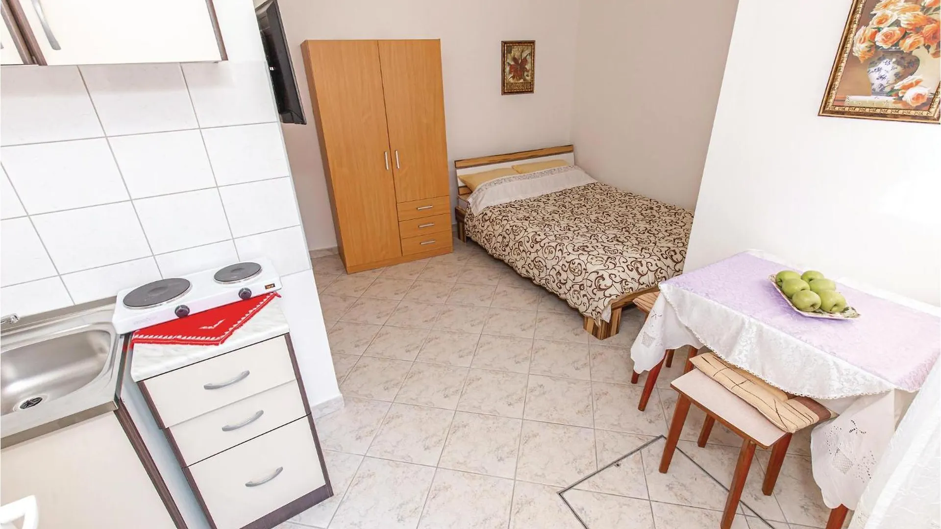 Gorgeous Apartment In Kostrena With Kitchenette